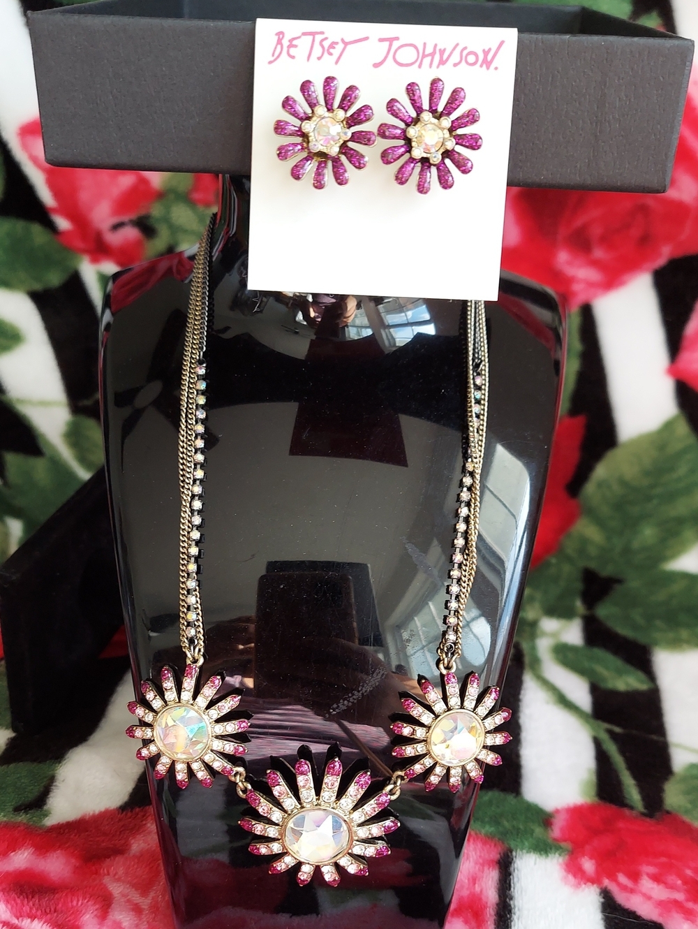 Betsey Johnson Pink and Iridescent Daisy Necklace with Matching Earrings